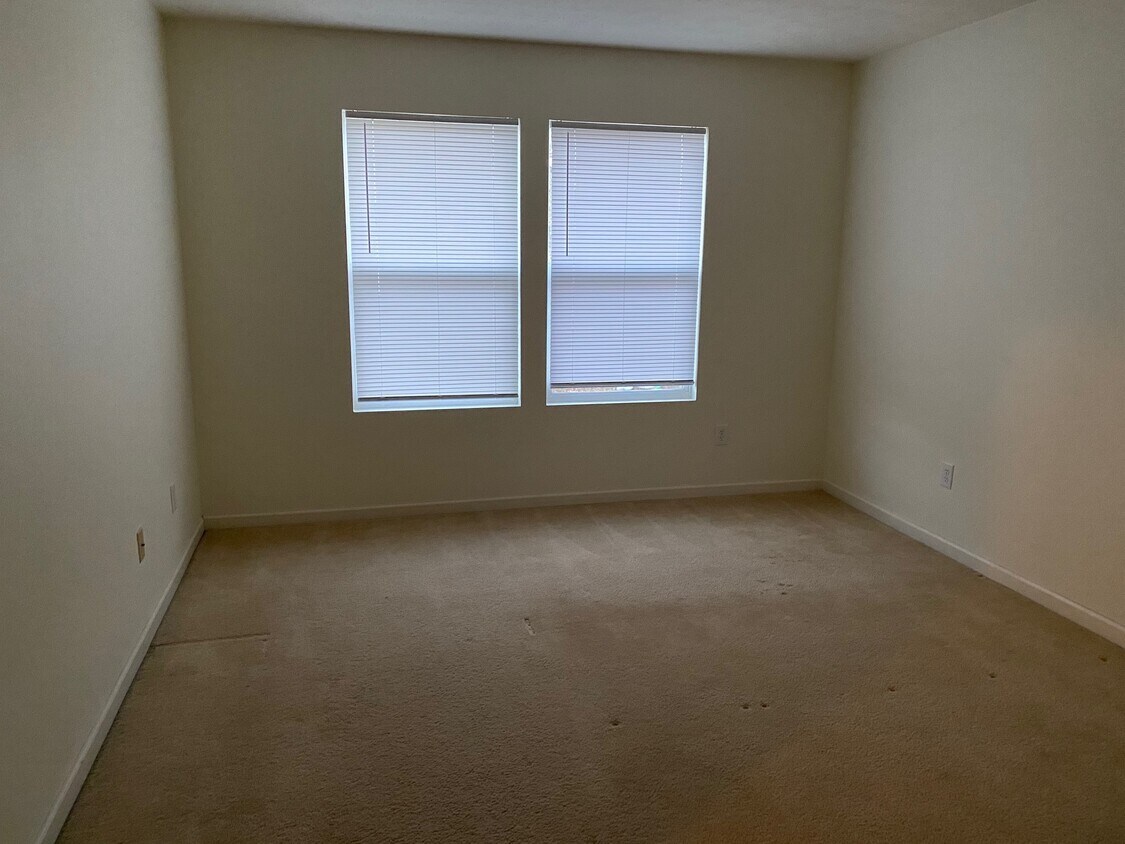 Building Photo - 1214 Topp Creek Dr