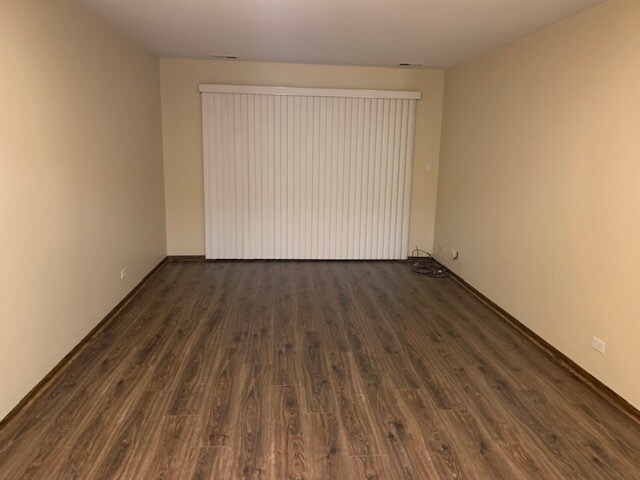 Foto del edificio - 1400 N Elmhurst Rd