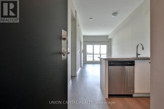 Building Photo - 555 William Graham Dr