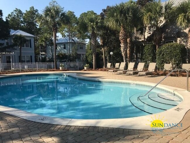 Building Photo - Fully Furnished 2 Bedroom Townhome in Cassine Garden-SRB!