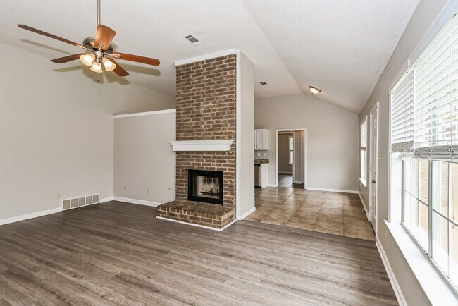 Building Photo - 6737 May Springs Dr