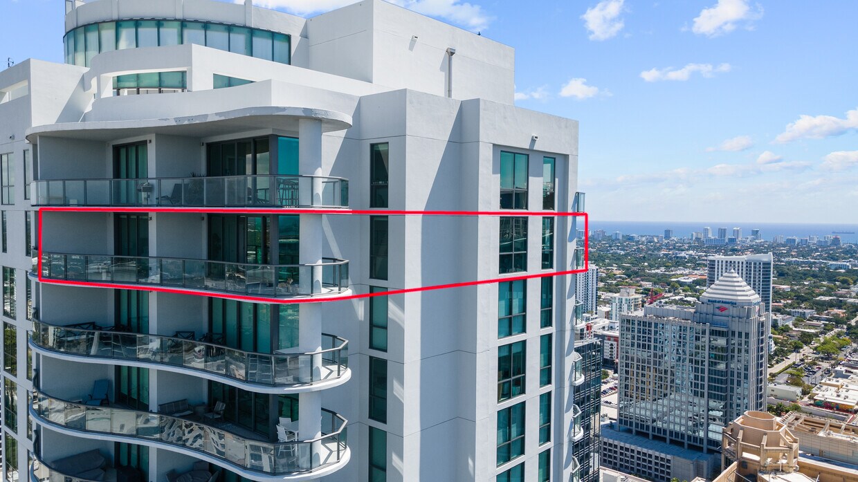 Foto principal - 100 E Las Olas Blvd