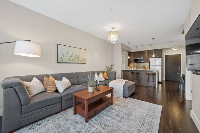 Building Photo - 20211 66 Av