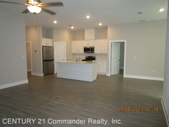 Building Photo - 3 br, 2 bath House - 215 Bayou Bend Lane