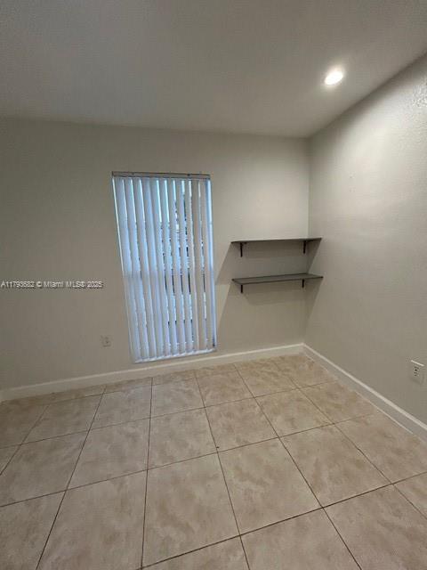 Foto del edificio - 380 NE 113th St