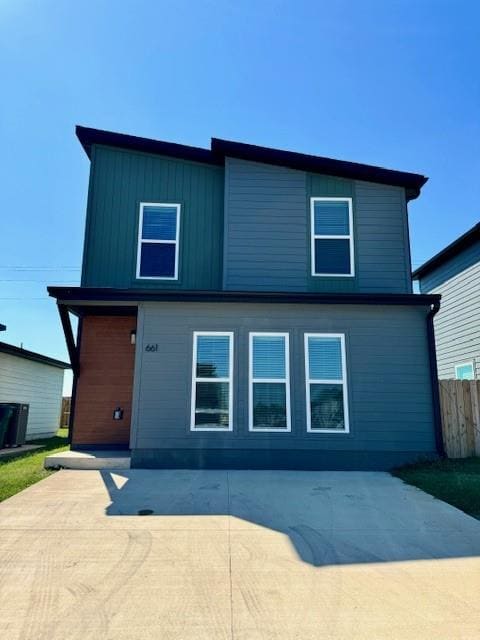 Photo - 661 St Charles Pl House