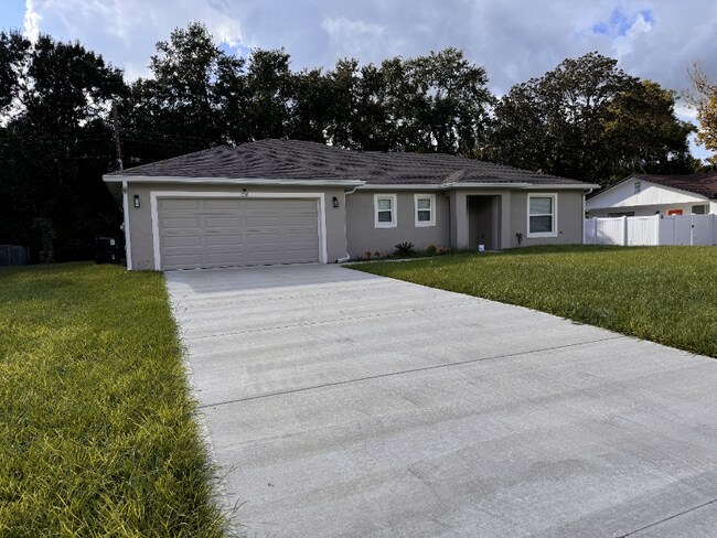 Building Photo - 1552 Churchill Ct