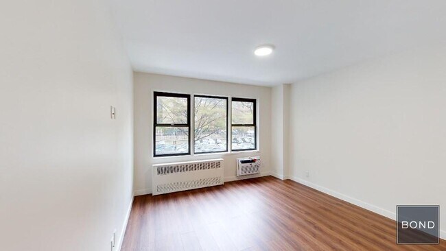 Building Photo - 236 E 36th St