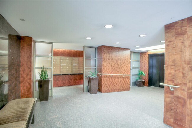 Foto del edificio - 2200 Pacific Ave