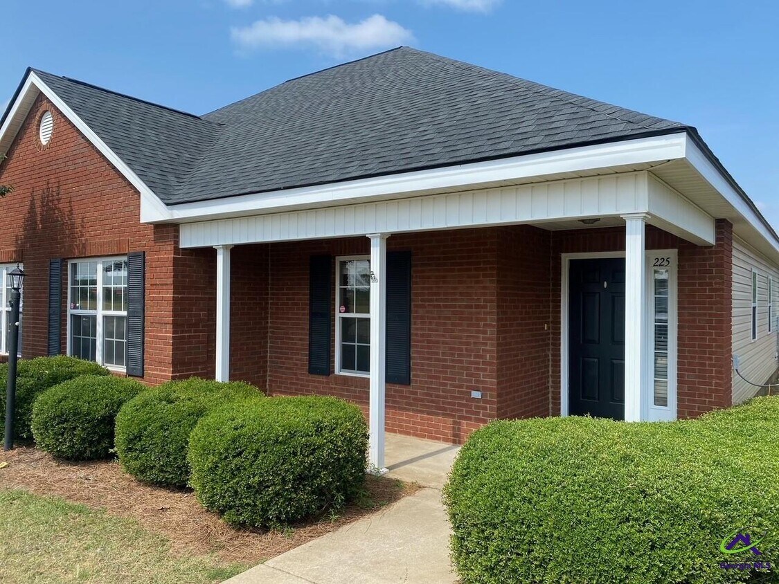 Foto principal - 225 West Wrasling Way