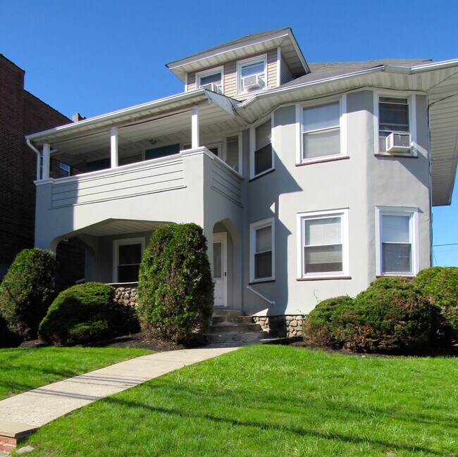 Building Photo - 75 Glenridge Ave