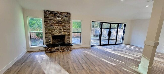 Building Photo - 33 S Waxberry Rd