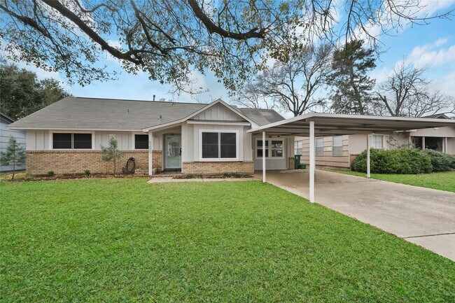 Foto del edificio - 5205 Verdome Ln