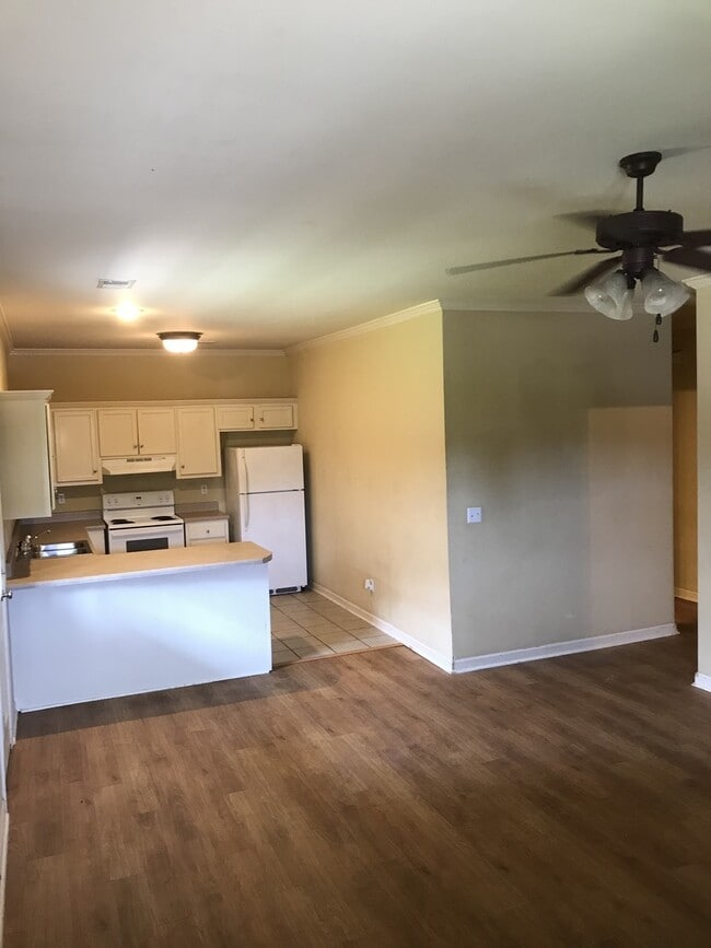 Photo - 97 Cypress Cir Townhome