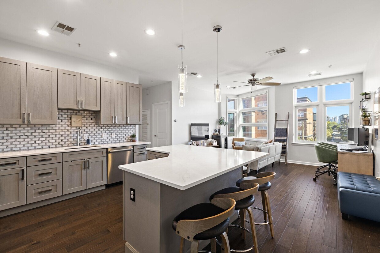 Foto principal - 1100 Adams St
