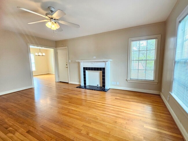 Photo - 2247 South Blvd Apartment