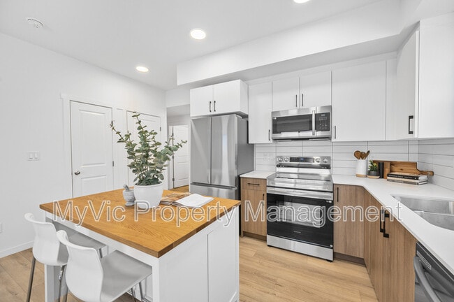 Building Photo - 201 Greenfield Link