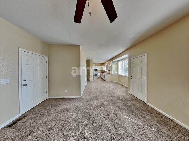 Building Photo - 21646 Hill Gail Way