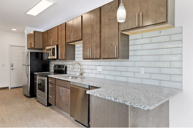 Building Photo - 2810 Park Ave