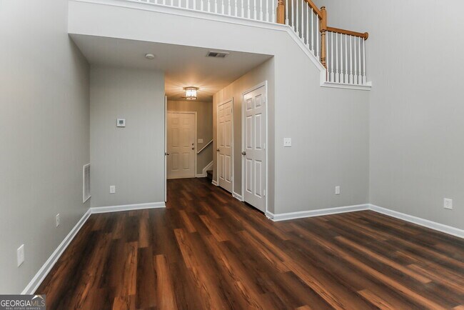 Building Photo - 137 Highland Falls Dr