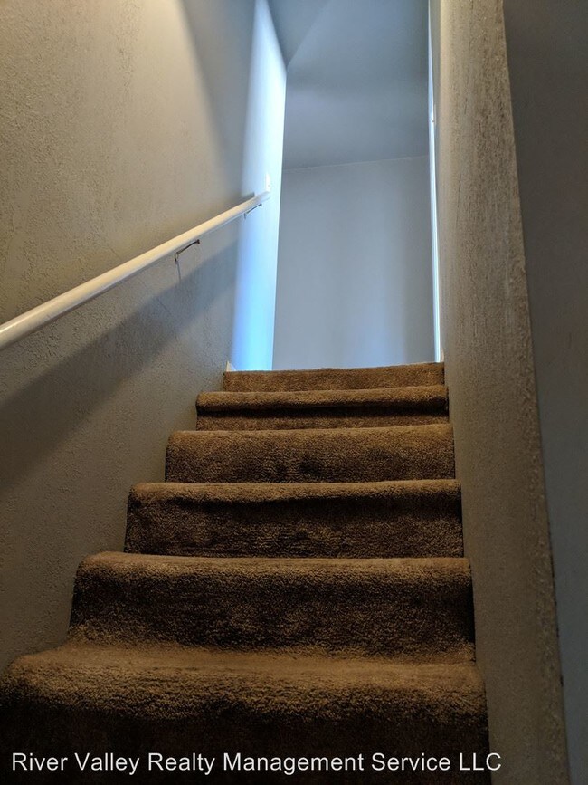 Foto del edificio - 319 W 19th St