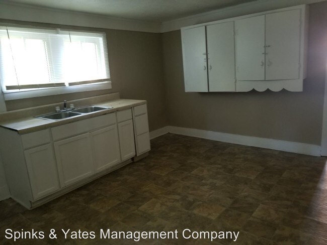 Building Photo - 3 br, 1 bath House - 206 Teaver Road