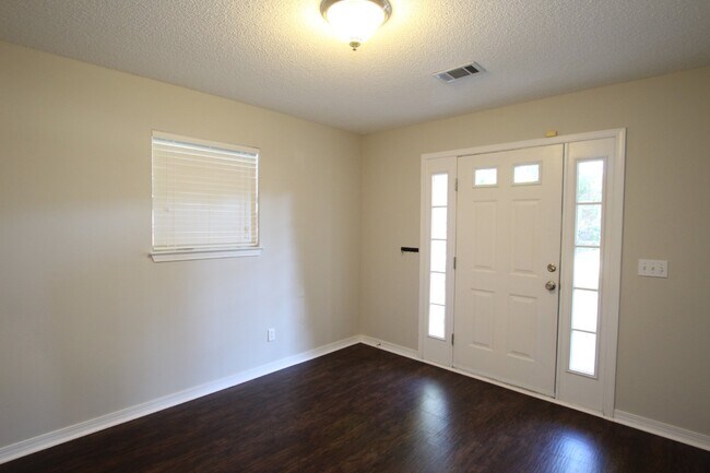 Building Photo - Live the Gulf Breeze Waterfront Life – Doc...