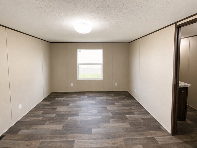 Foto del edificio - 2601 Leary Ln
