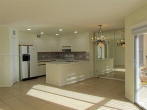 Building Photo - 500 SW 130th Terrace