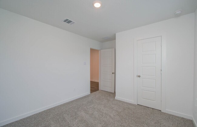 Building Photo - 1011 Perezia Ct