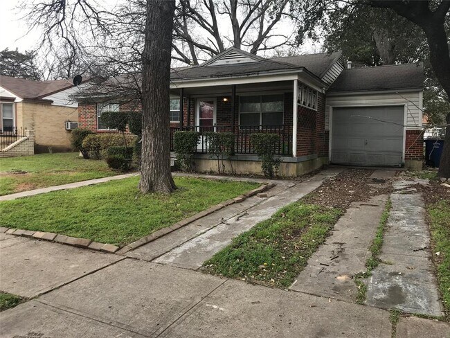 Building Photo - 2813 Grayson Dr