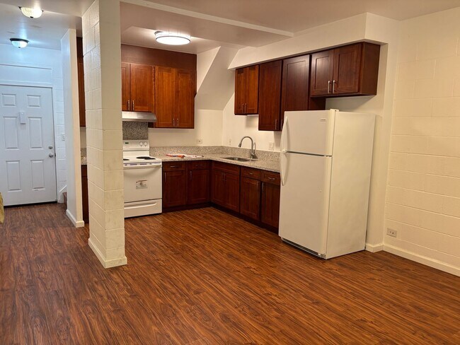Foto del edificio - Moiliili/University - Date St - 3 Bdrm/1.5...