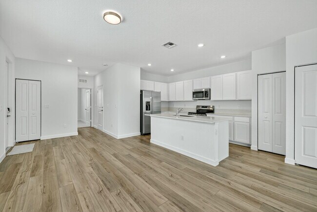 Foto del edificio - 311 SE Crossoak Ln