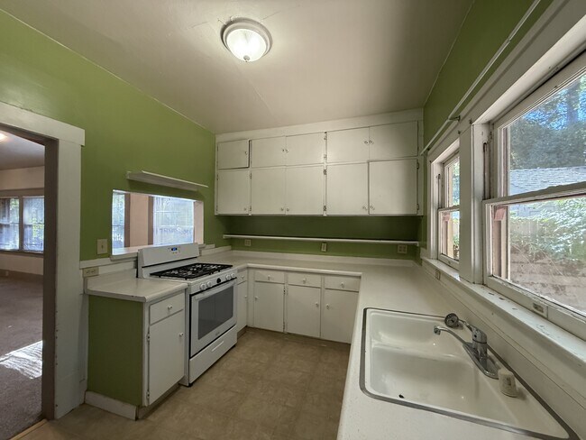 Foto del edificio - 824 Olive St