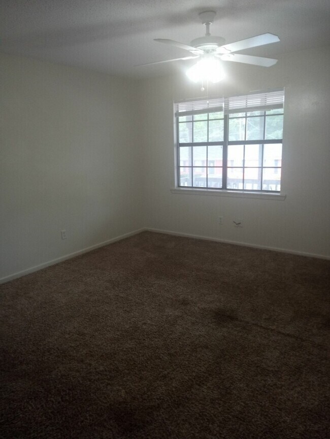 3379 Highway 594 Unit Lakeway Village Building, Monroe, LA 71203