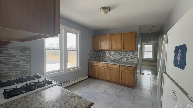 Foto del edificio - 211 Winnikee Ave