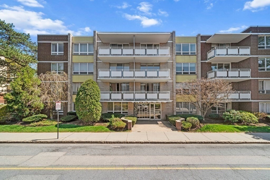 Primary Photo - 50 Park St