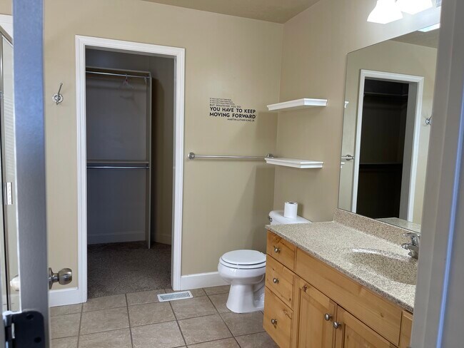 Building Photo - 7103 S Rialto Way