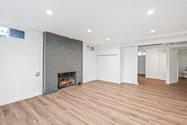 Building Photo - 3431 SE 38th Ave