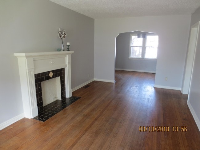 Foto del edificio - 2441 NW 32nd St