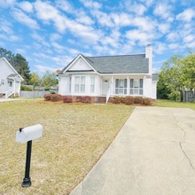 Building Photo - 133 Wildflower Ln