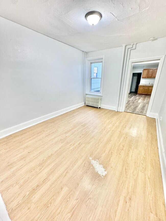 Foto del edificio - 445-447 West Linden Street