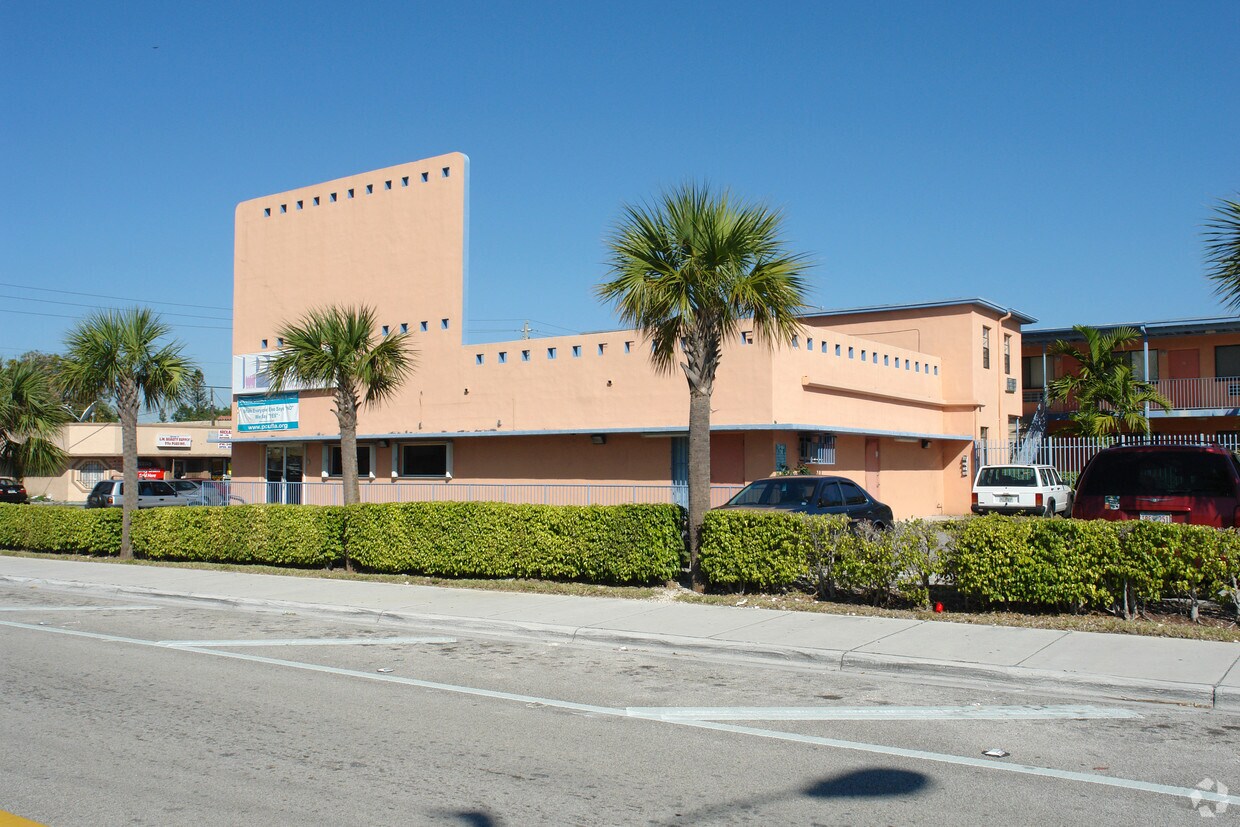 Building Photo - Little Haiti Gateway