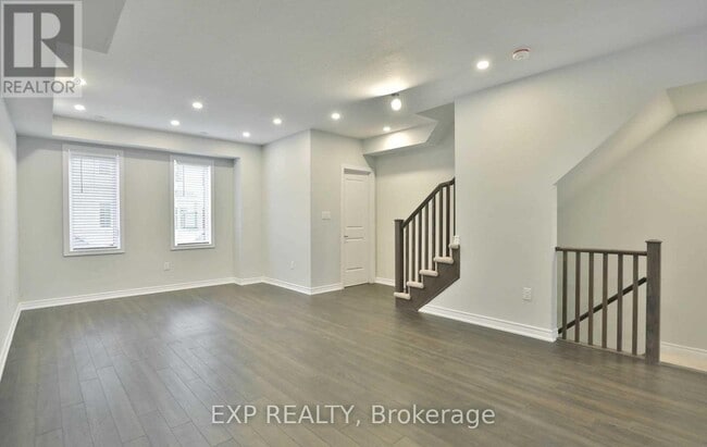 Building Photo - 32 Rapids Ln