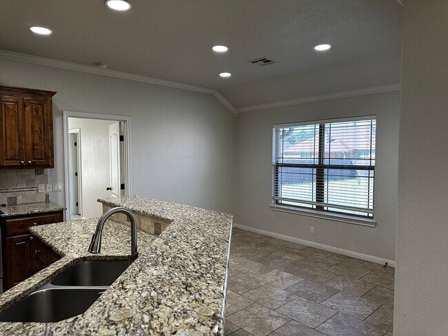 Foto del edificio - 10412 Whitney Trace Dr