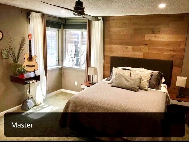 Foto del edificio - 16708 Village Oak Loop