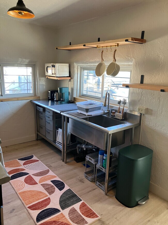 Foto del edificio - 912 7th St NW