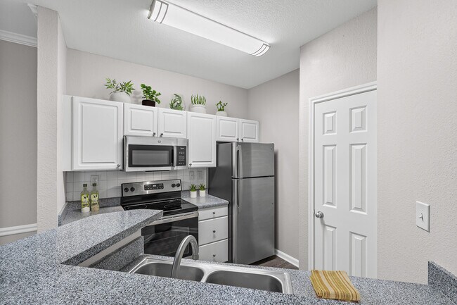 Apartamentos Benton Pointe — foto de la comunidad - Benton Pointe