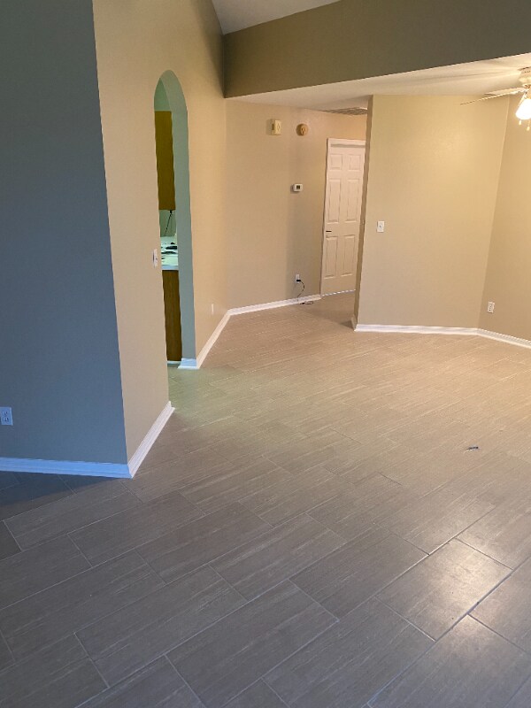 Foto del edificio - 133 Ridge View Dr