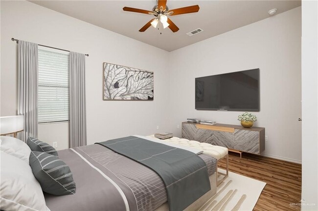 Building Photo - 14 Taylor St